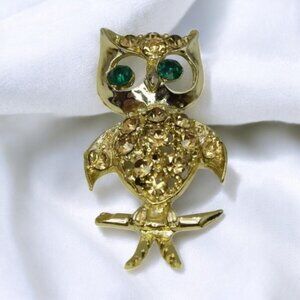 Vintage Emerald Green Eyes Owl Brooch Golden Rhinestones